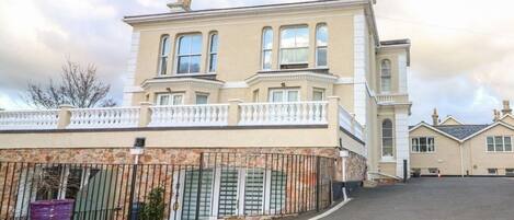 Apartment | Exterior