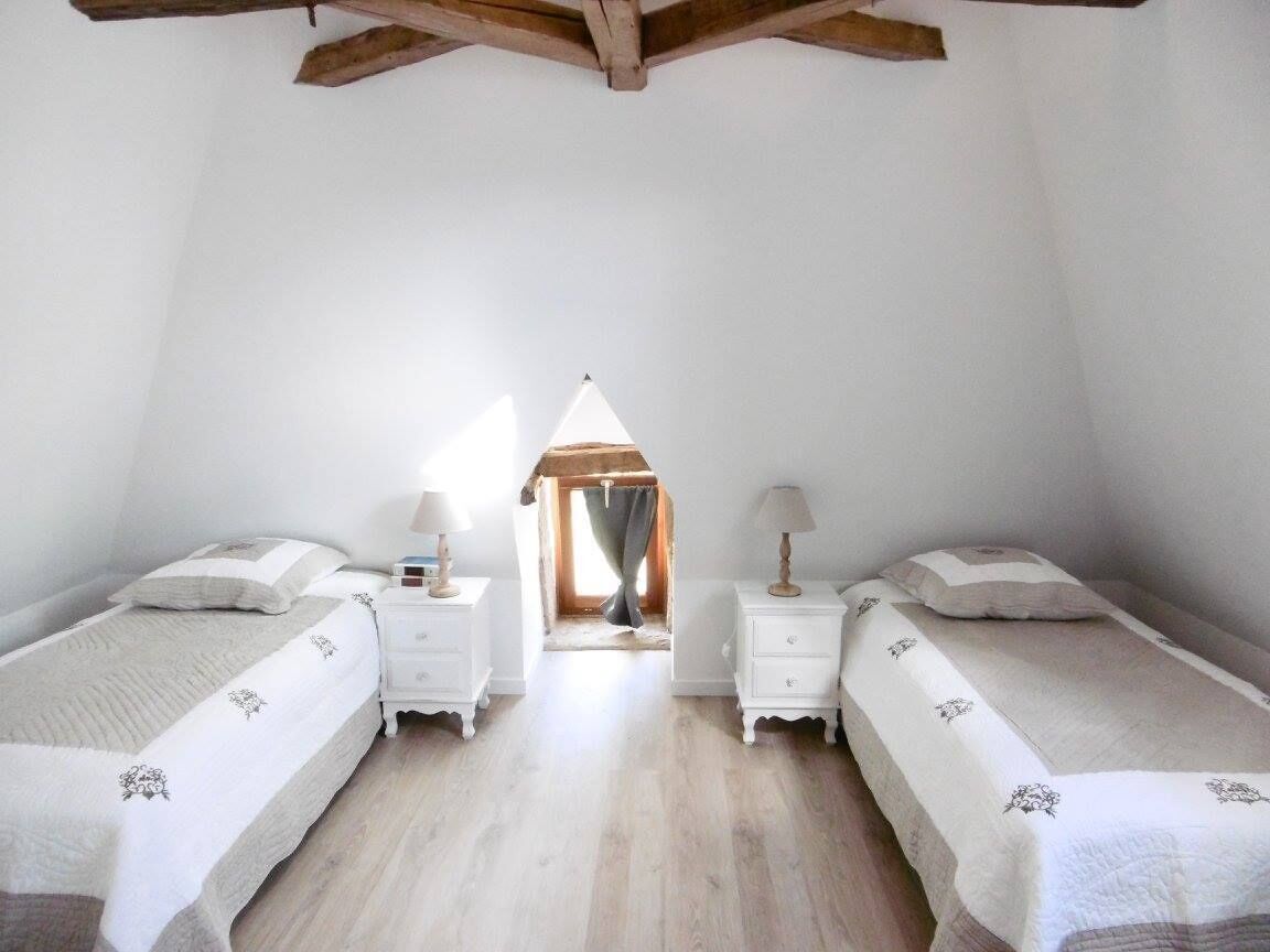 5 chambres, fer et planche à repasser, Wi-Fi gratuit, draps fournis