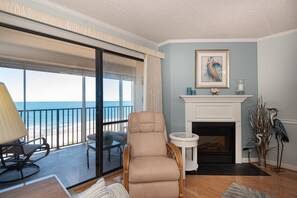 Smart TV, fireplace, DVD player