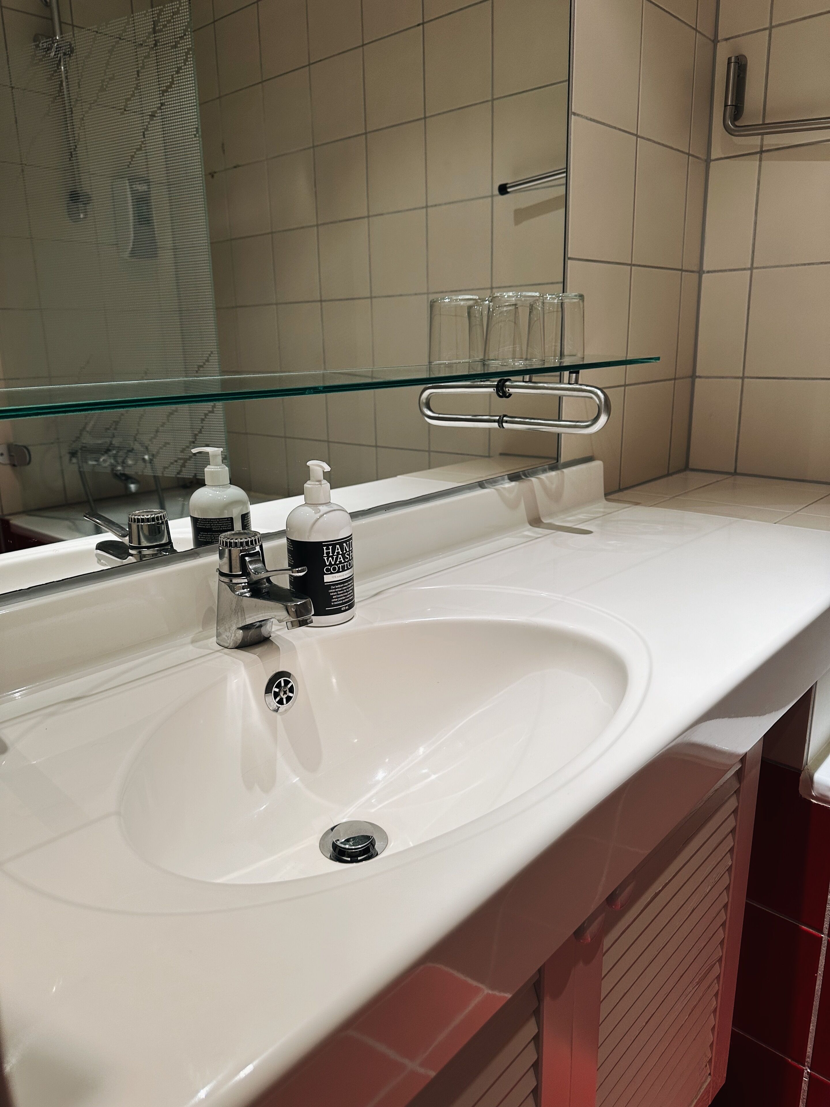 hair dryer, heated floors, towels