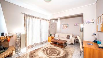 Smart TV, fireplace, offices