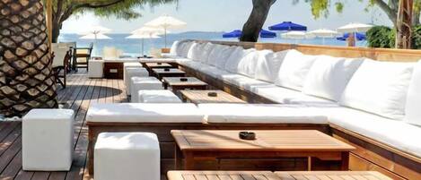 Beach bar