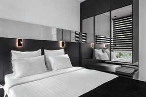 Standard Apartment | In-room safe, desk, laptop workspace, blackout curtains - WOL 121 (Odesa)