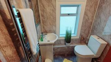 Casa | Banheiro | Chuveiro/banheira combinados, banheira de imersão, secador de cabelo