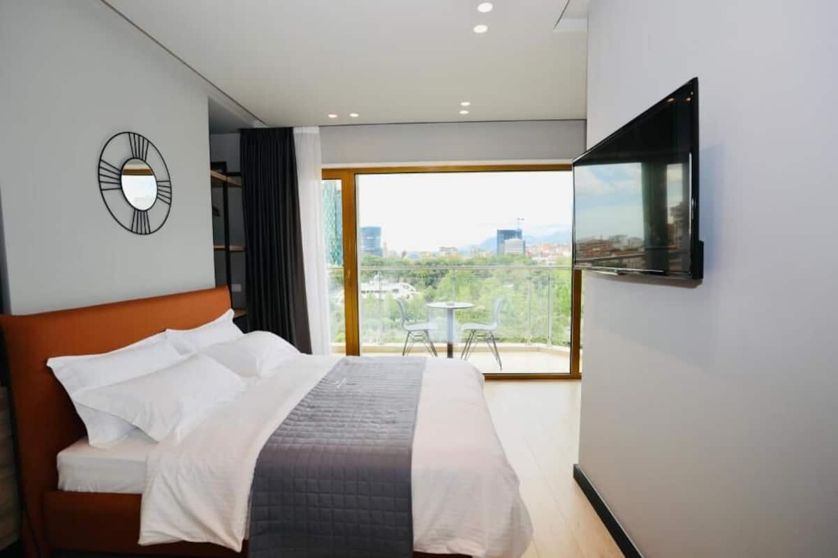 Superior Room | In-room safe, free WiFi