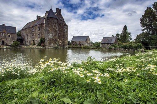 Manoir Privé, in the heart of 55ha, Pressoir à la ferme near beautiful beaches