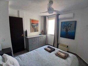 2 多间卧室、熨斗/熨衣板、上网接入、床单