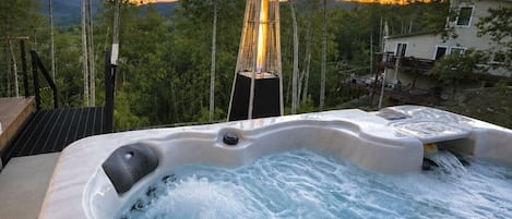 Bain à remous extérieur