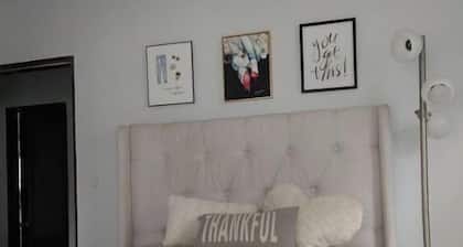 A very beautiful place , very clean place and a beautiful kitchen .