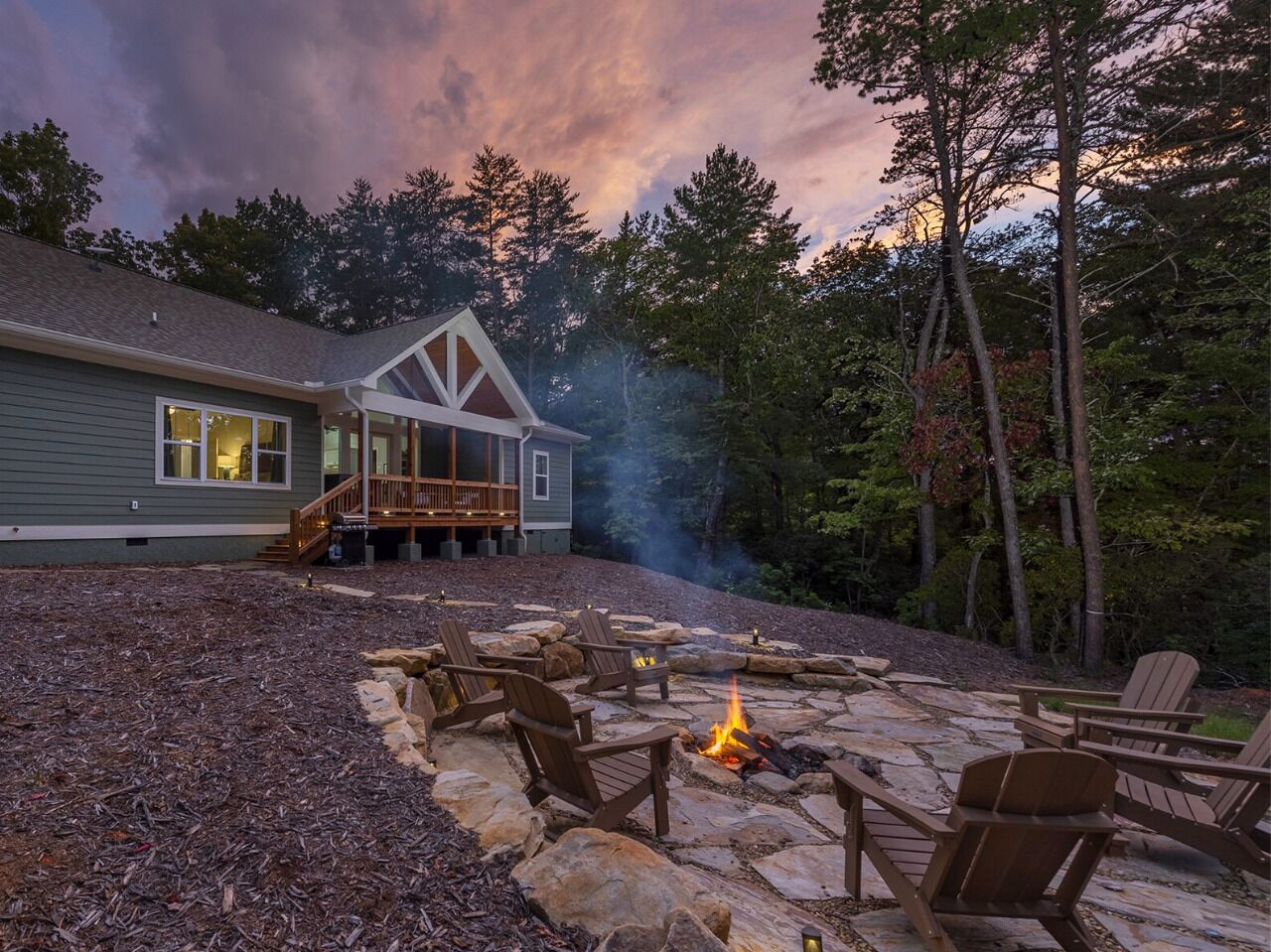 Mountain Days| Pet Friendly, Fire Pit, Boat Slip