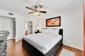 3 sovrum, strykjärn/strykbräda, gratis wi-fi och sängkläder