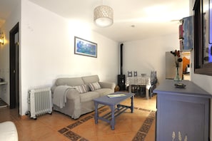 Smart TV, books - Reconnect with yourself + nature, Finca La Cantarera, Tarifa - Levante apartment (Tarifa)