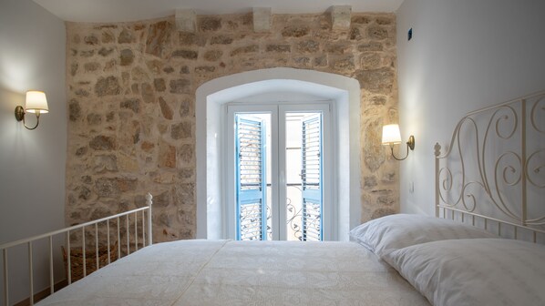 Luxury House | 2 bedrooms, individually decorated, free cots/infant beds, free WiFi - House of Memories (Orebic)