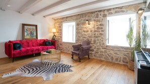 Luxury House | Living room - House of Memories (Orebic)
