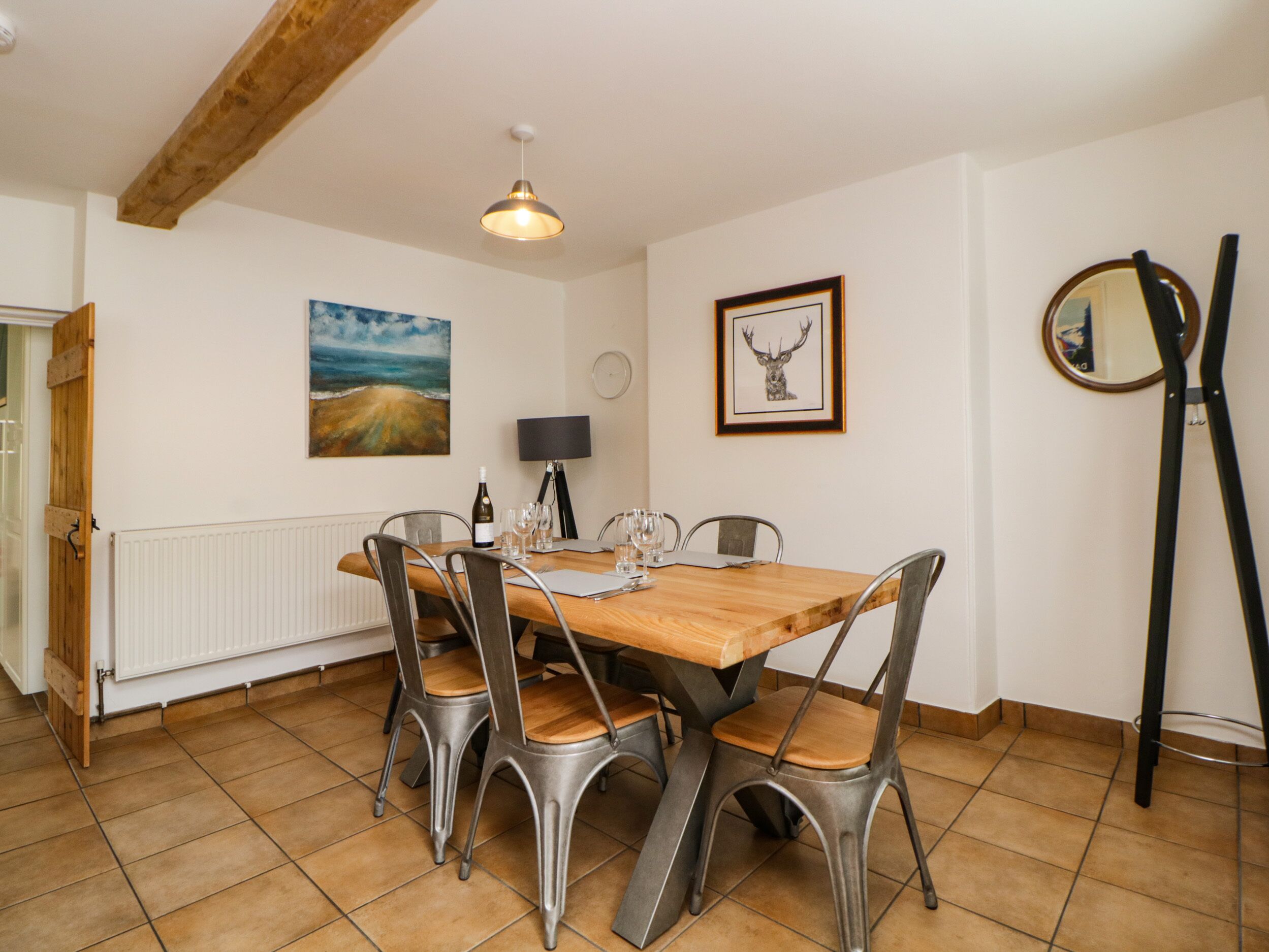 Cottage | Interior