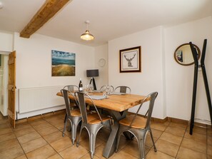 Cottage | Interior - The Yellow House, 13 King Street (Dawlish)