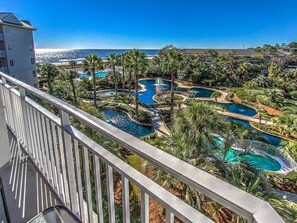 Property grounds - 4th Floor Villa w/ Views of the Pool to the Ocean (Hilton Head Island)
