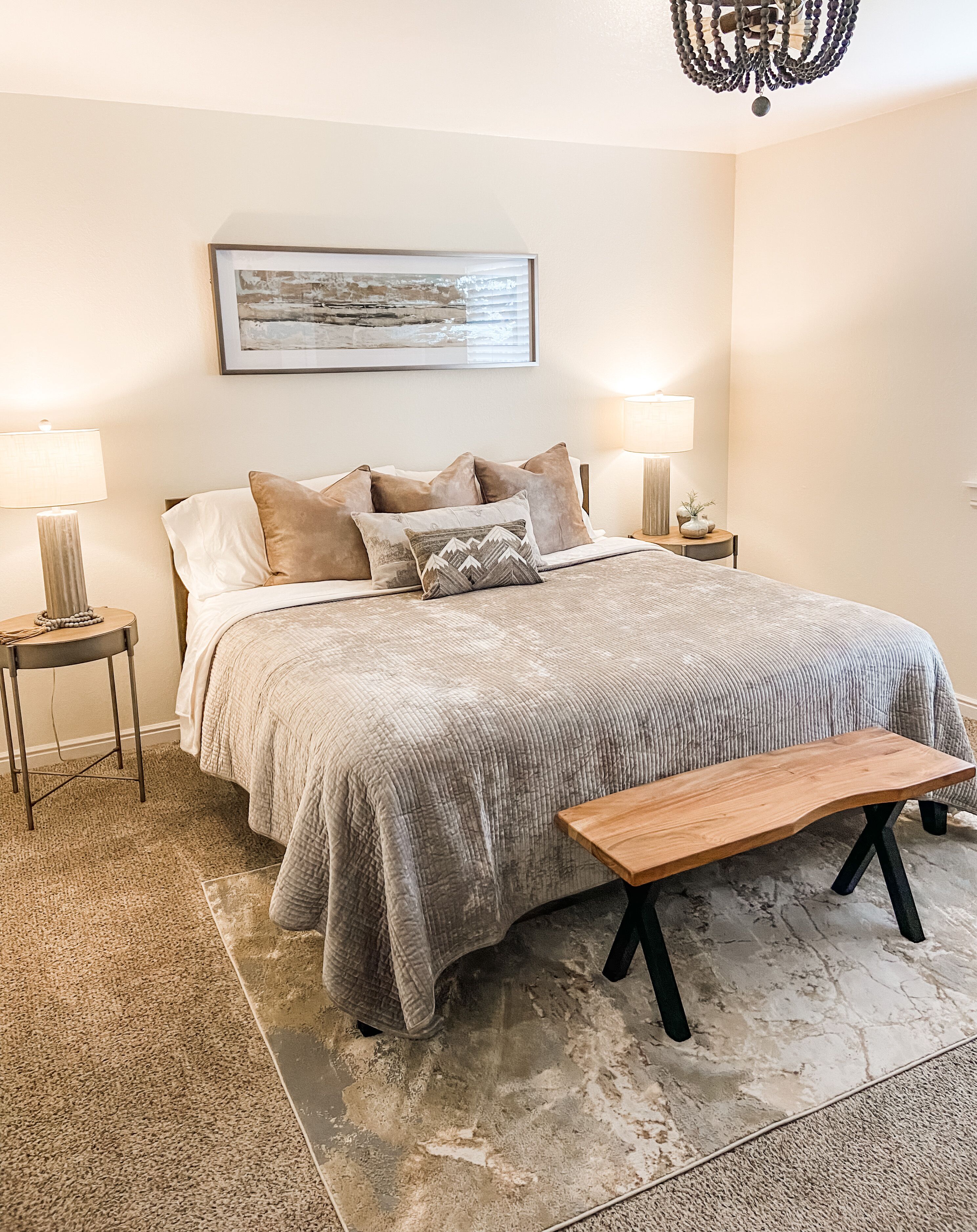 Stylish 5-bedroom home, close access to ski resorts