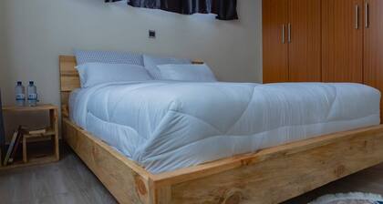 The Voyager Inclusive stay deluxe.*Gate to Kigali*