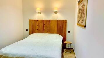 1 Schlafzimmer, Bügeleisen/Bügelbrett, Reisekinderbett, kostenloses WLAN