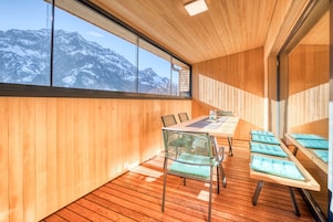 Comfort Apartment, 3 Bedrooms, Mountain View (Top 7) | Terrace/patio