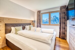 Junior Apartment, 2 Bedrooms, Mountain View (Top 3) | In-room safe, blackout curtains, free WiFi, bed sheets - HUS 23 (Schroecken)