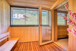 Comfort-huoneisto, 3 makuuhuonetta, vuoristonäköala (Top 6) | Terassi/patio