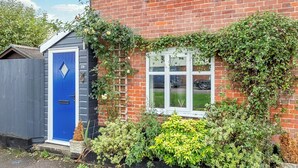 Exterior detail - Pass The Keys Cosy two Bedroom Cottage in the Heart of Suffolk (Stowmarket)