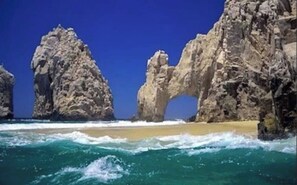 Beach - COMFORTABLE APARTMENT WITH POOL, WHIRLPOOL BATHTUB, 70" TV AND MORE (Cabo San Lucas)