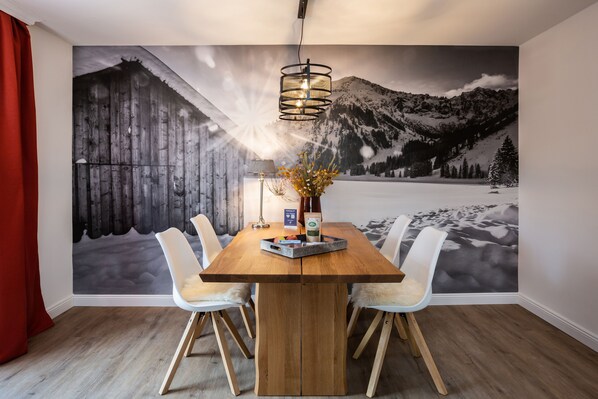 تناول الطعام