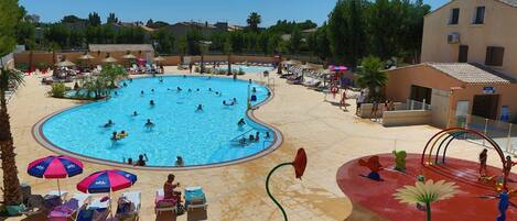 Piscine extérieure, piscine chauffée