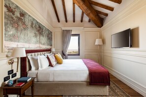 6 bedrooms