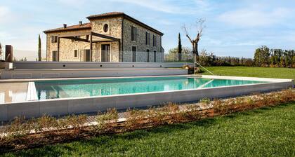6 Bedroom Villa in Emilia-Romagna