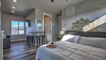 1 bedroom, iron/ironing board, free WiFi, bed sheets