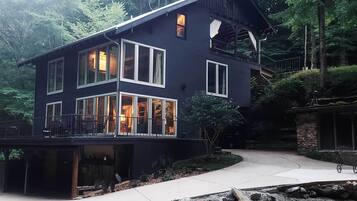 Superior Loft, Ensuite, River View (Waterfall Suite) | Exterior