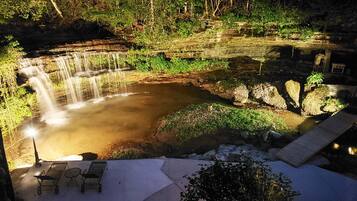 Superior Loft, Ensuite, River View (Waterfall Suite) | Point of interest