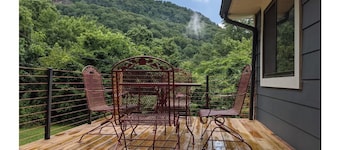 Private Home & Yard ~ Hiking, Creek & River Nearby!