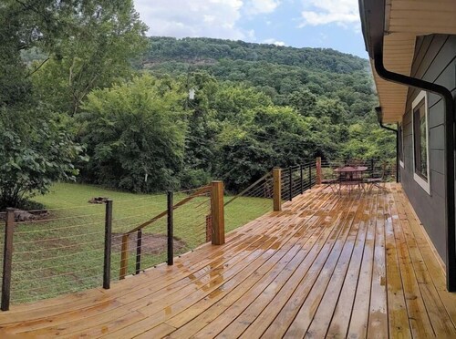 Private Home & Yard ~ Hiking, Creek & River Nearby!