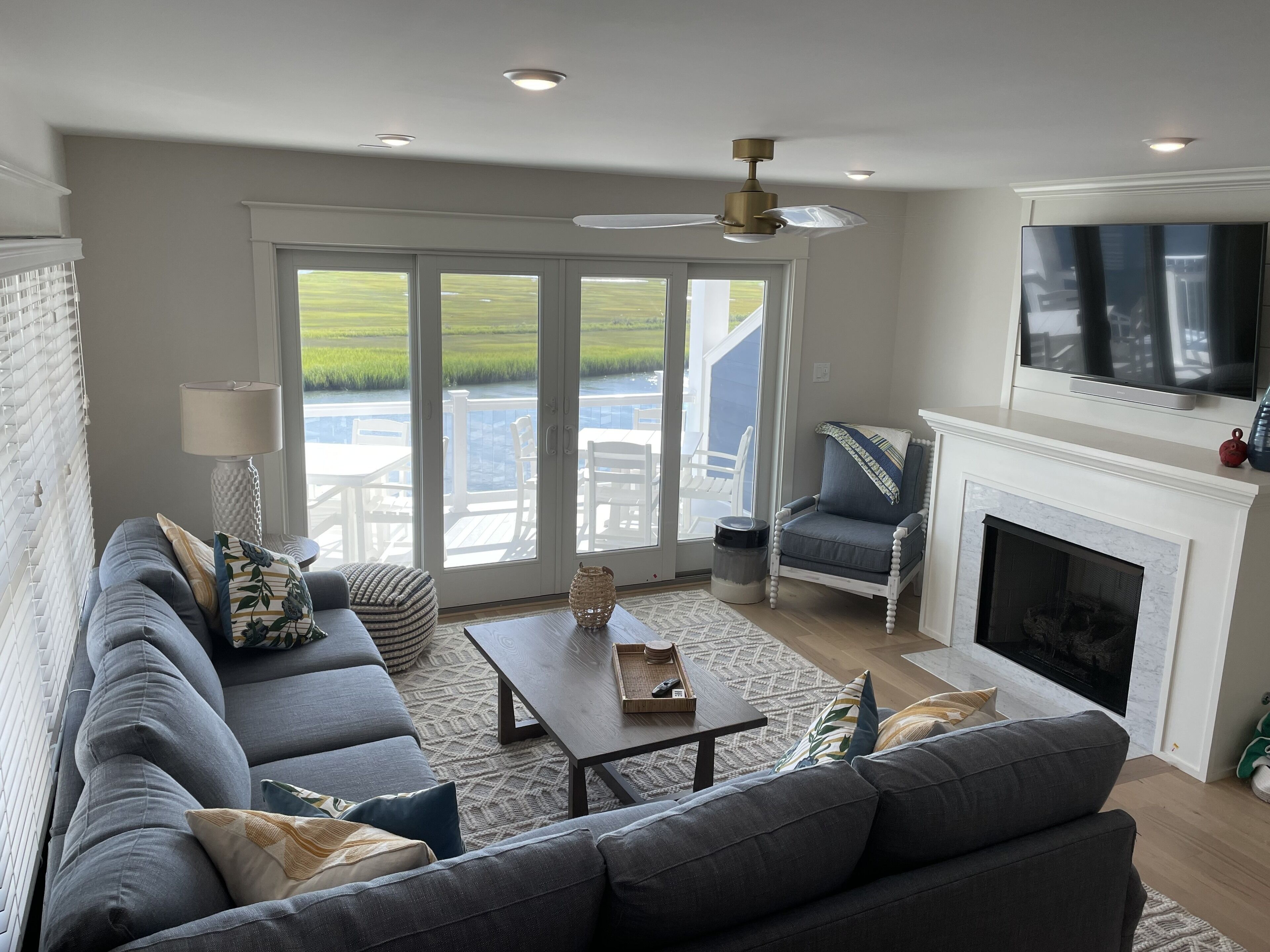 New 5 Bedroom, 3.5 Bath Bayfront Home with Amazing Sunset Views!