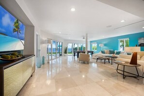 Smart TV, stereo, offices