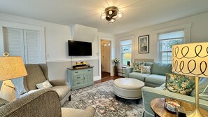 Smart TV, stereo, offices