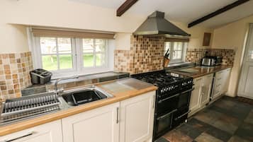 Cottage | Interior