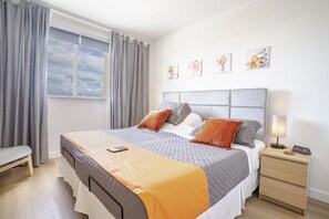 2 soverom, safe på rommet, skrivebord og strykejern/-brett
