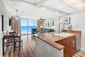 Interior - Booking Long Beach August 18, 2025 - April 2026 SEE DESCRIPTION PRIOR TO BOOKING (Panama City Beach)