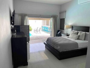 3 bedrooms, iron/ironing board, travel crib, free WiFi