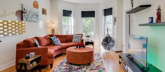 Modern "Blast From The Past" A Real Retreat 3Bedroom Unit