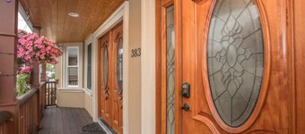 3BR pet-friendly Quincy house w/parking — near Adams Park