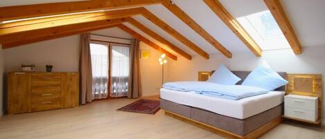 4 habitaciones y acceso a internet