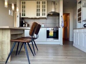 Køleskab, mikrobølgeovn, ovn, opvaskemaskine