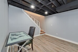 Interior - Fox Valley Farmhouse Overlooking The Fox River!  (St. Charles)